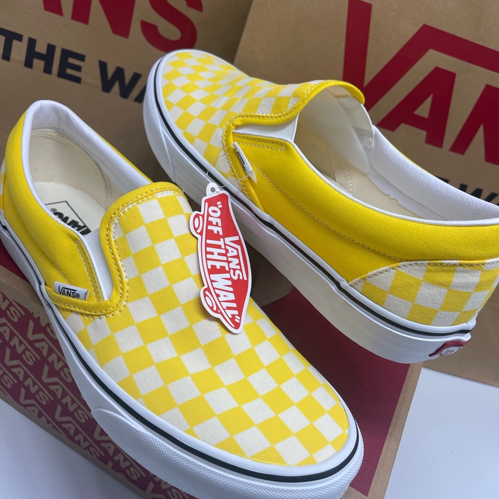 Vans Men's Classic Slip-On (Checkerboard) Cyber Yellow Sneakers
VN0A33TB42Z - Picture 7 of 16